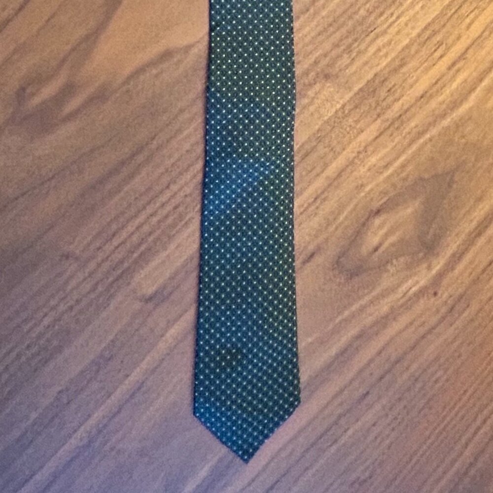 Men's Banana Republic Green Tie with White Dot and Darker Green Medallion Detail